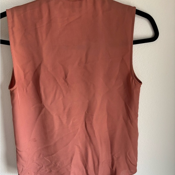 Theory Frayed Edge Wrap V-Neck Top in Rosy Pink size small (petite) 100% silk - Picture 5 of 8